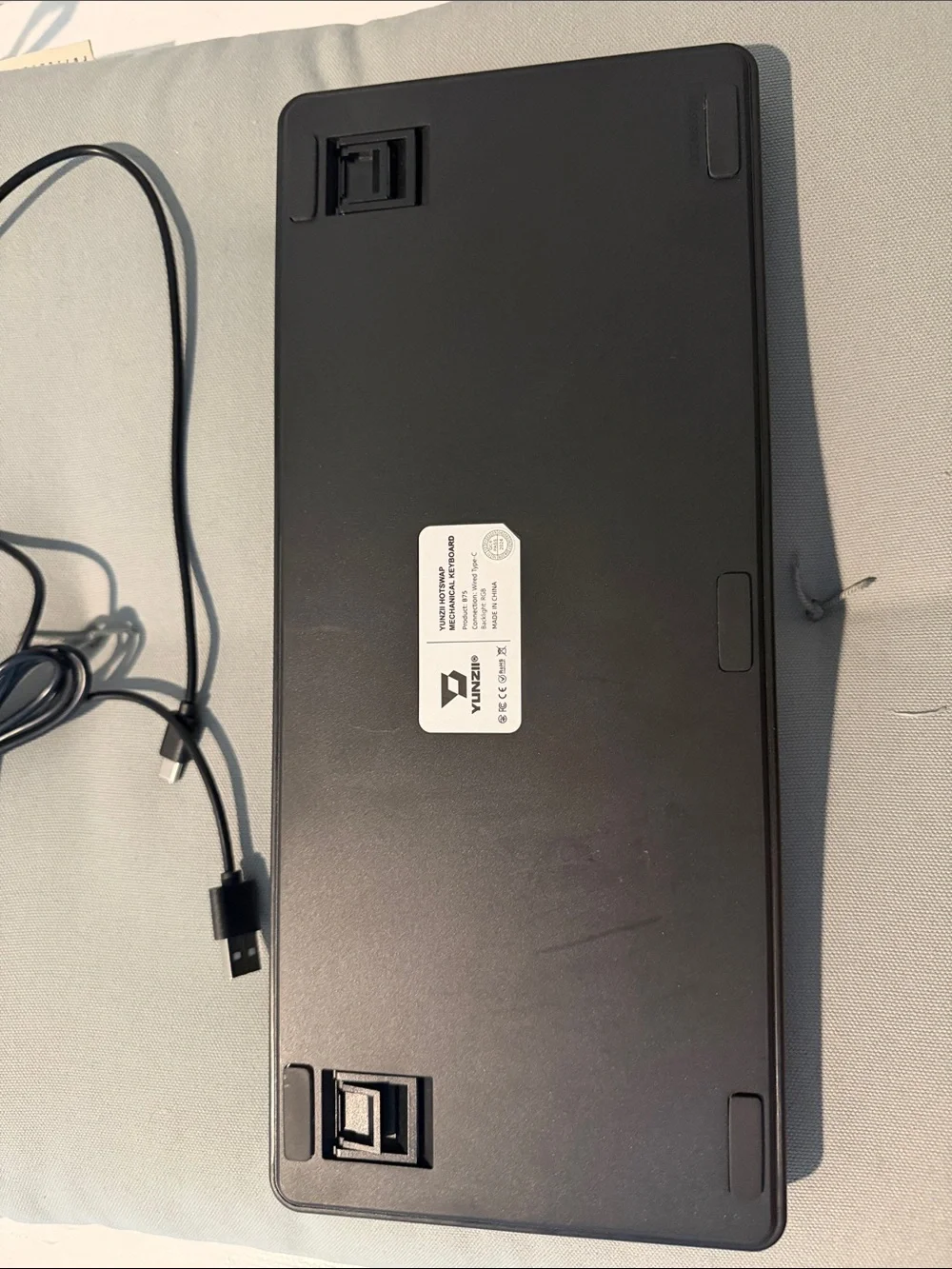 Compact Black & Cream Mechanical USB Keyboard with Wired Connectivity-like new